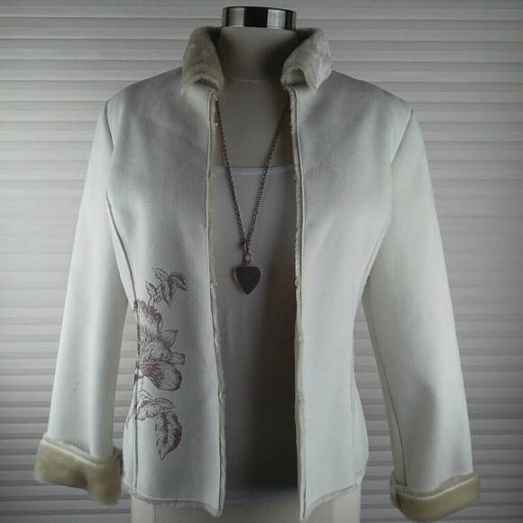 The Limited Jackets & Blazers - The Limited Ivory Faux Suede open Jacket Sz M